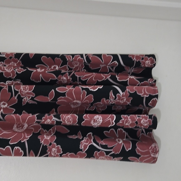 Flower skirt - Picture 3 of 4